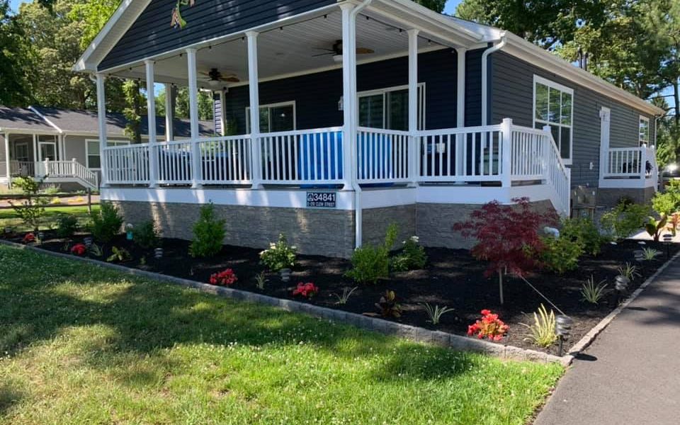 DJs Lawn & Landscape LLC