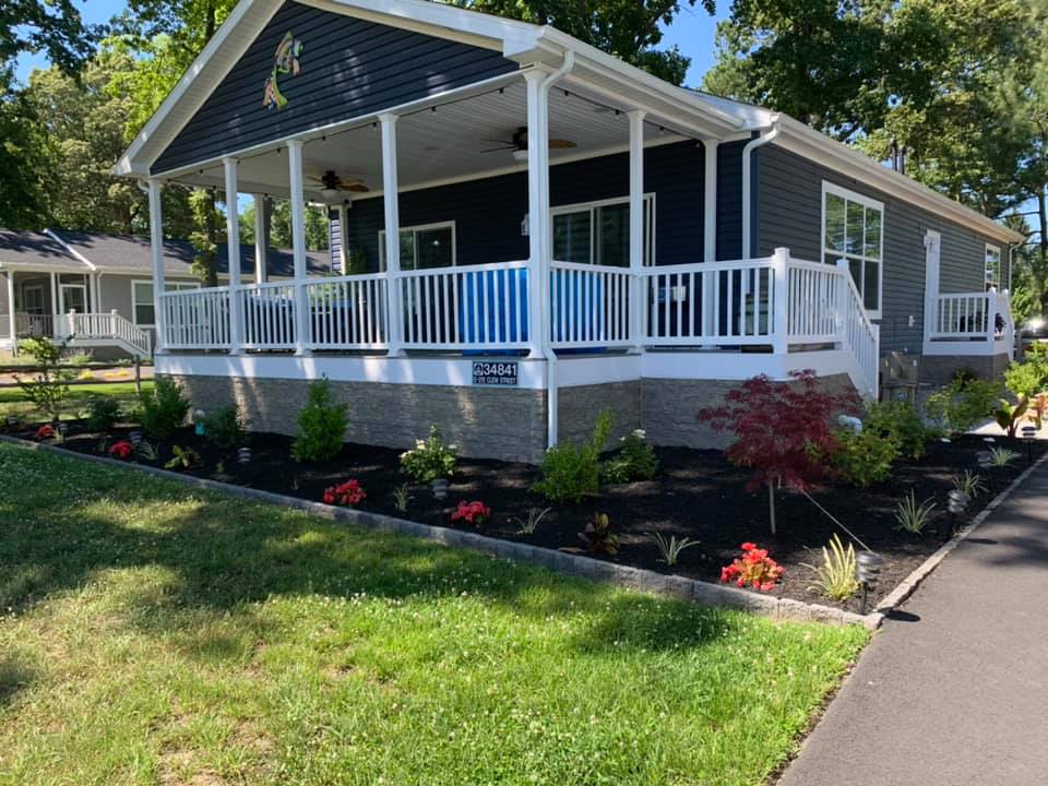 DJs Lawn & Landscape LLC