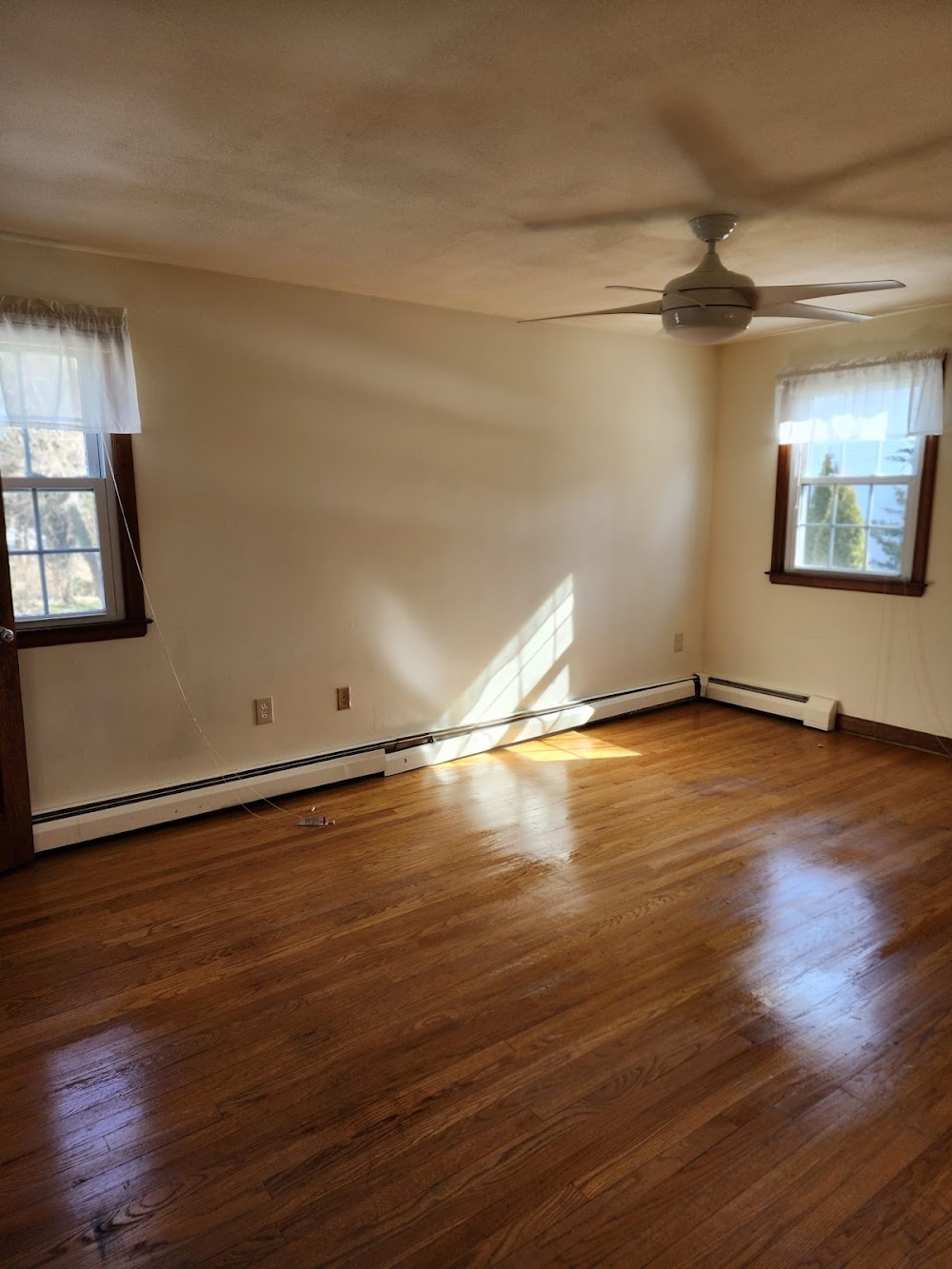 COURTNEY’S CLEANING SERVICES