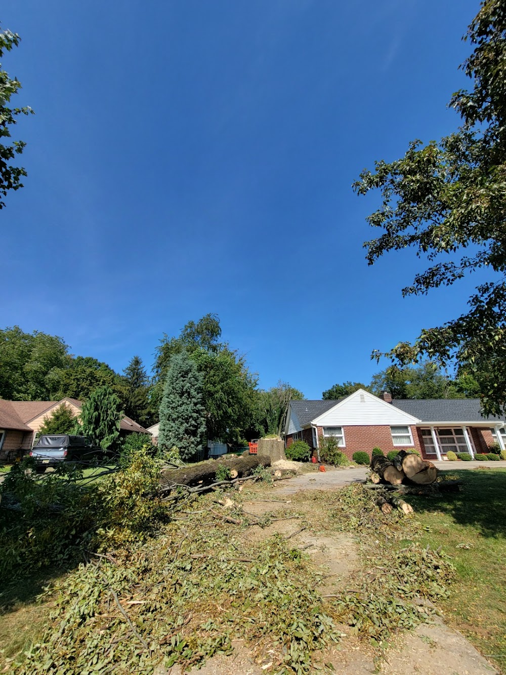 Clean Cuts Landscaping Services LLC