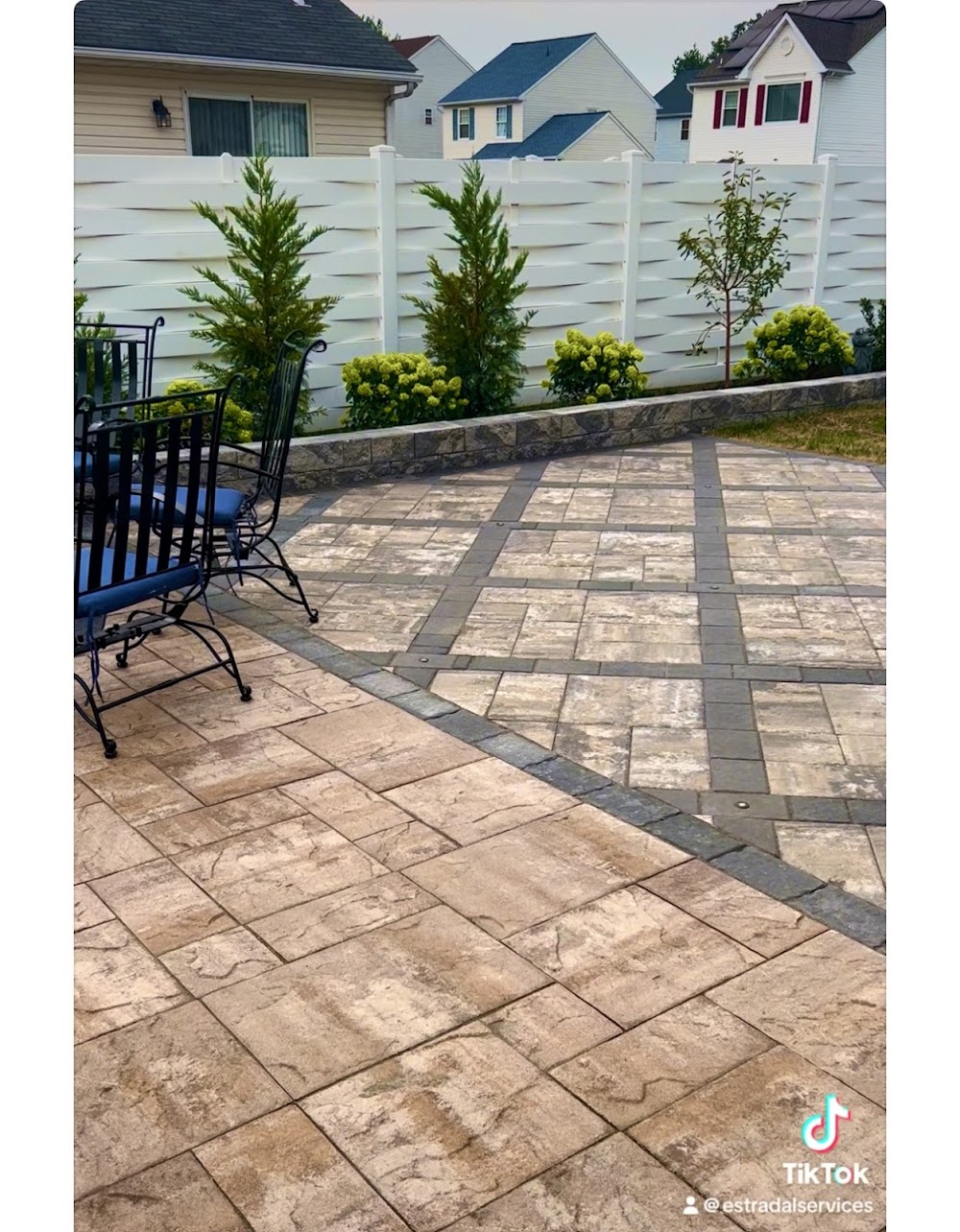 Estrada Landscaping & Services LLC