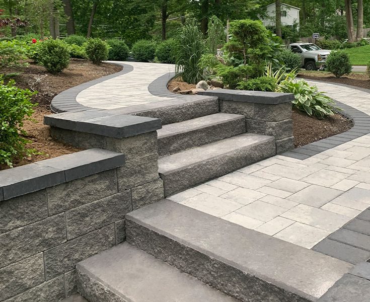 Frada Landscaping LLC: Delaware hardscaping Paver experts
