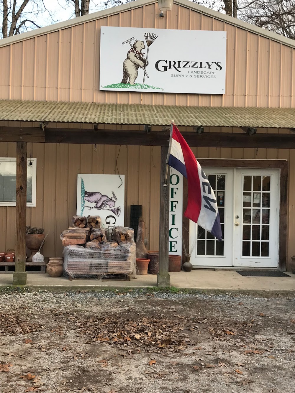 Grizzly’s Landscape Supply & Services