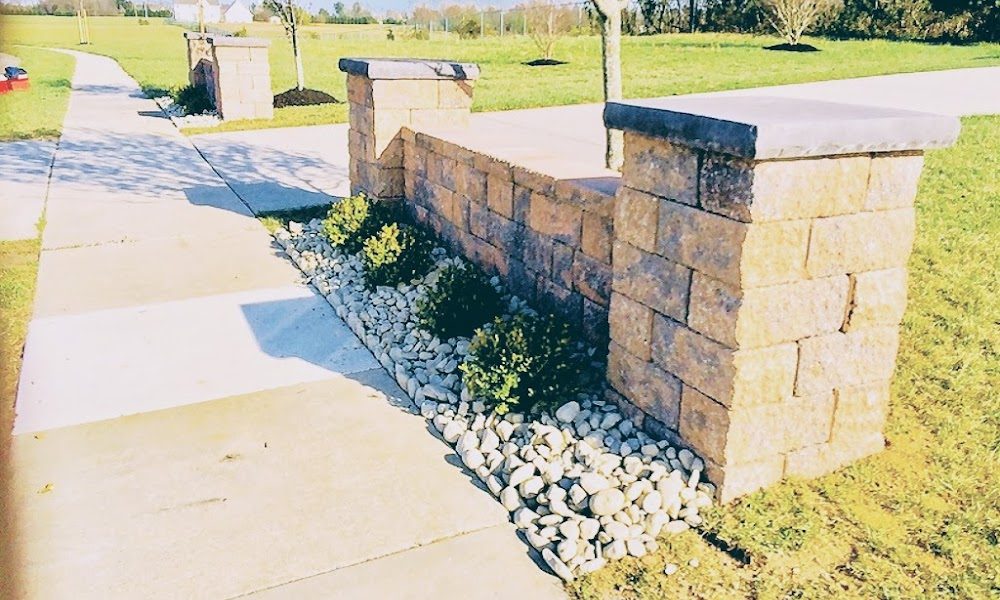LATINOS LANDSCAPING DESIGN LLC