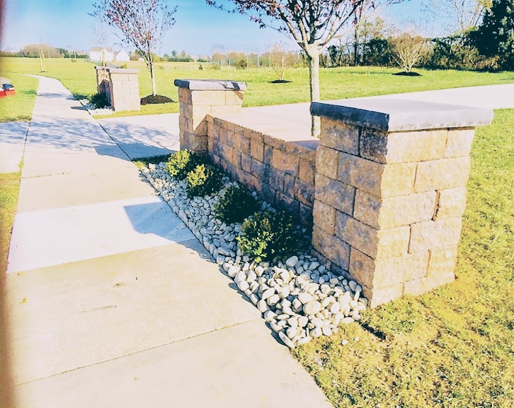 LATINOS LANDSCAPING DESIGN LLC