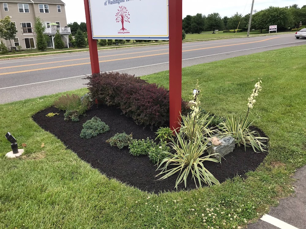 Lester’s Lawn Care