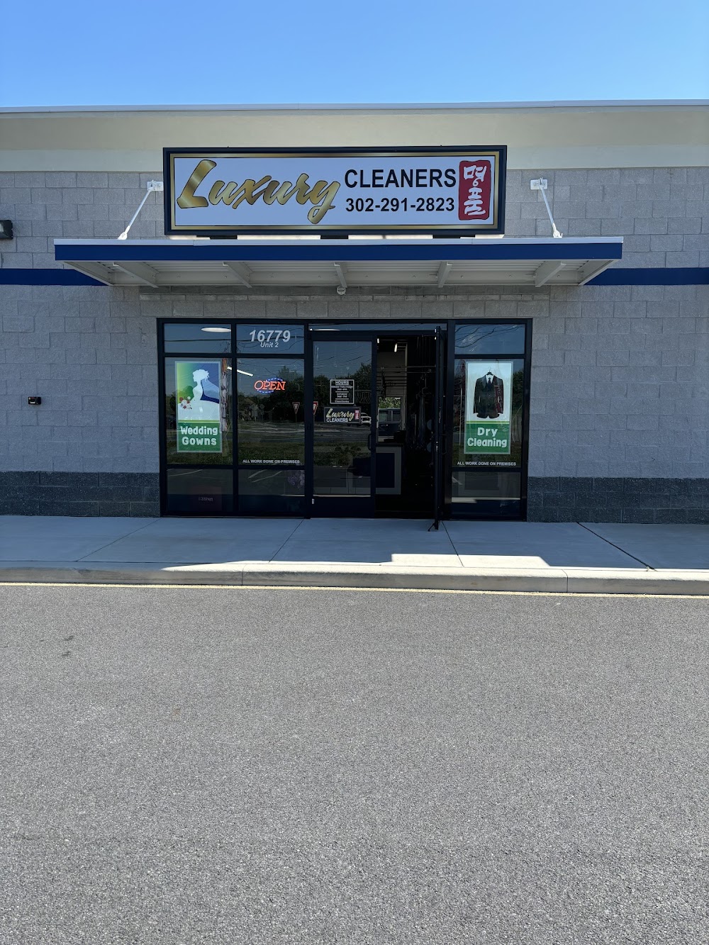 Luxury Cleaners