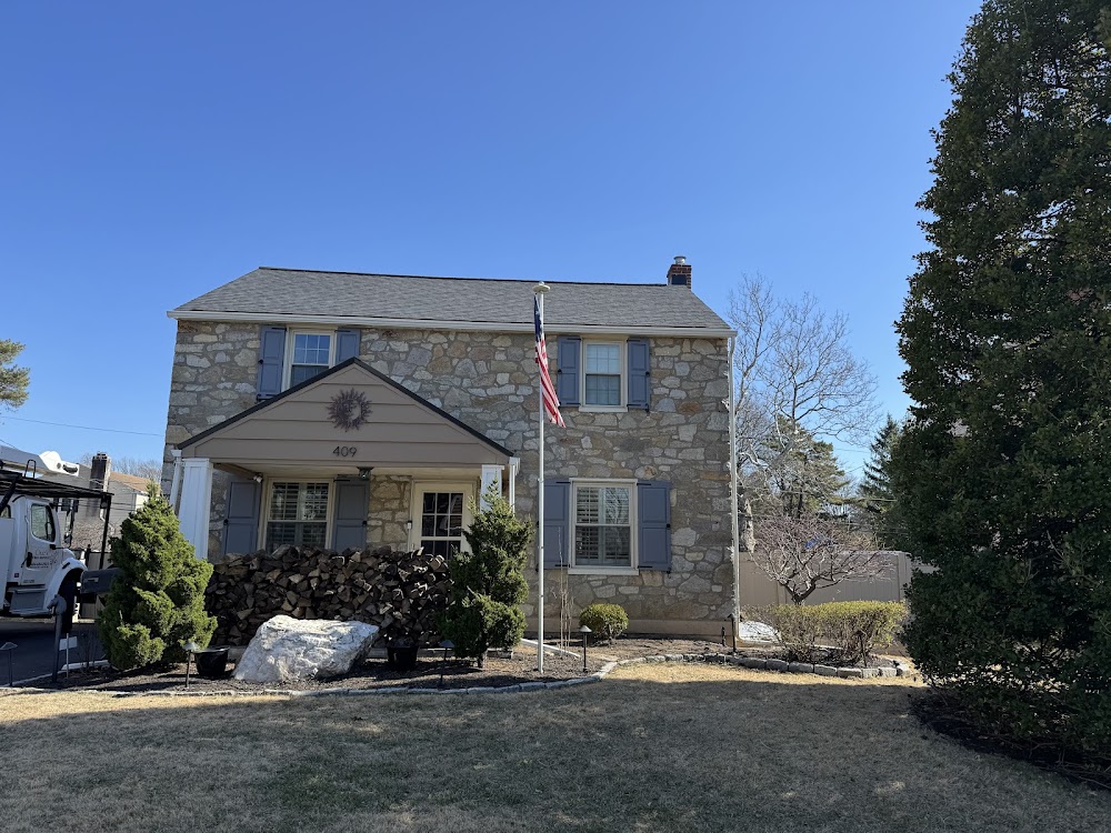 Tom Clark Roofing llc