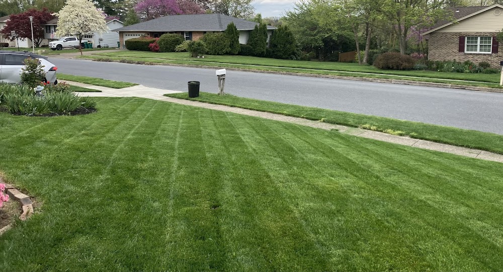 Charlie’s Lawn Care