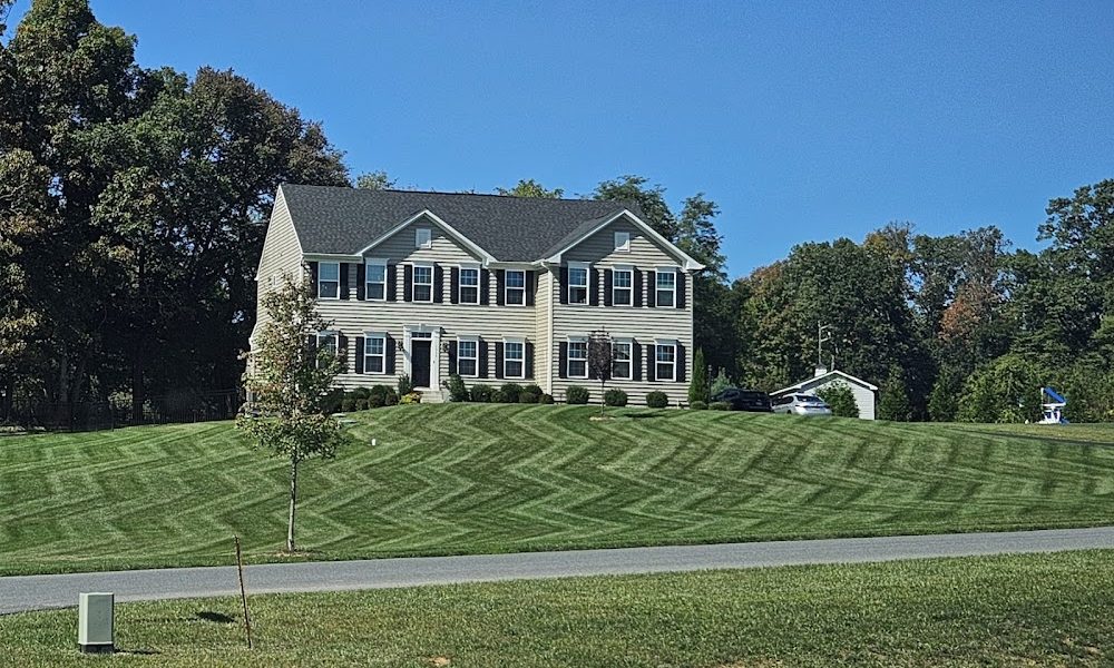 Ecker Lawn Services LLC