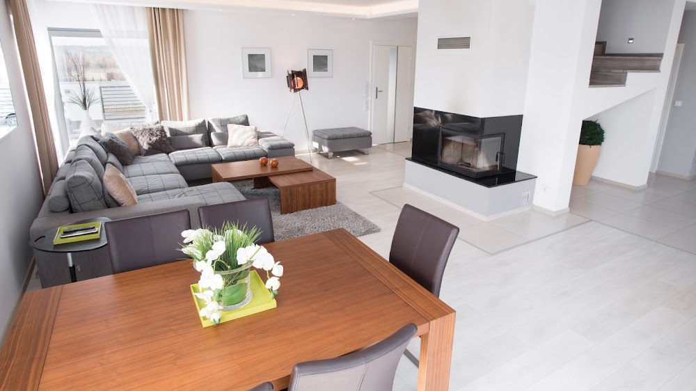 Emilia’s Cleaning Services LLC