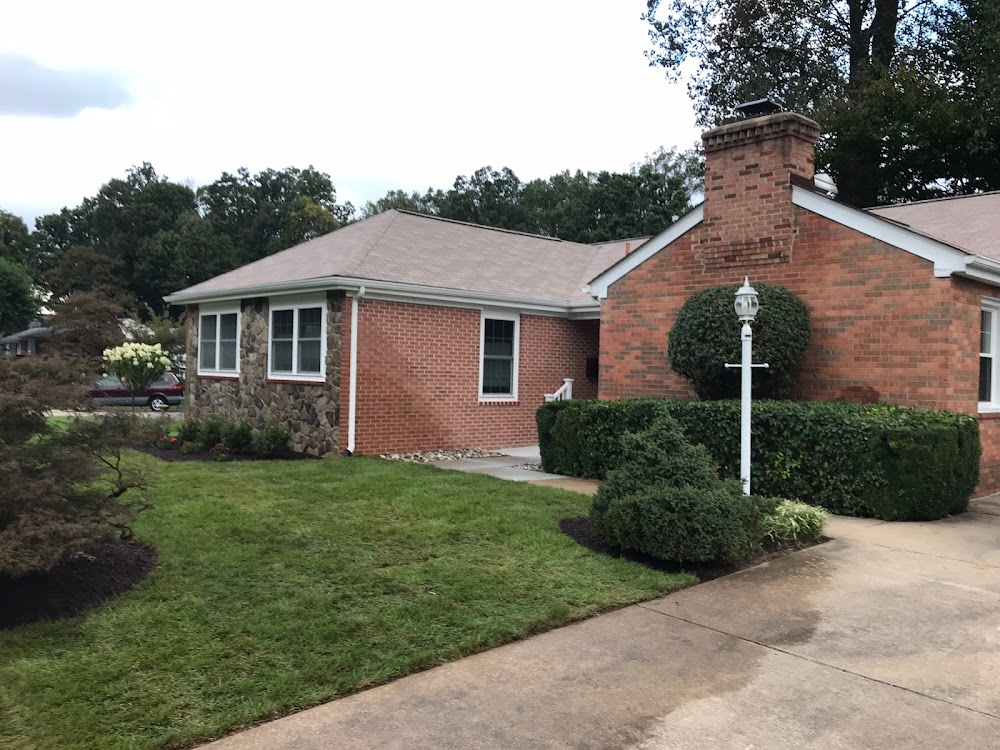 Hall’s Landscaping