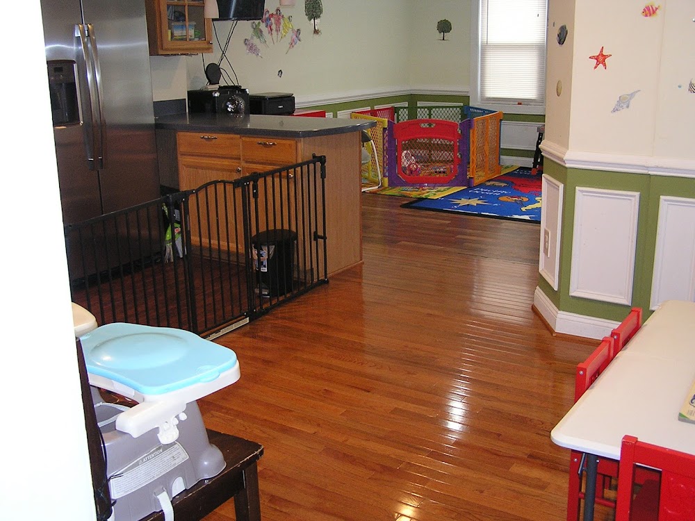 Les Petits Curieux Day Care