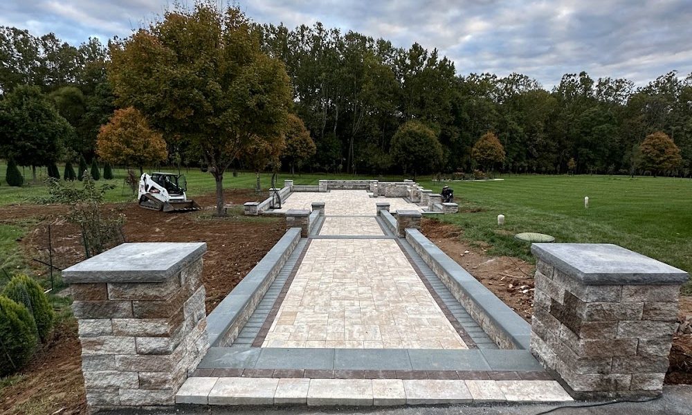 Octavio Landscaping LLC