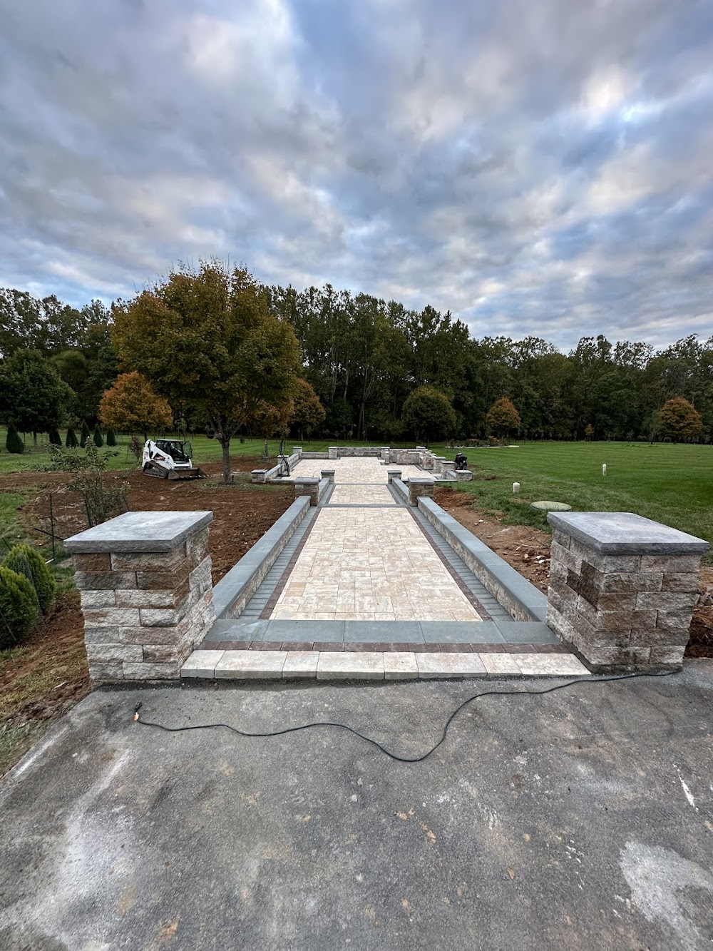 Octavio Landscaping LLC