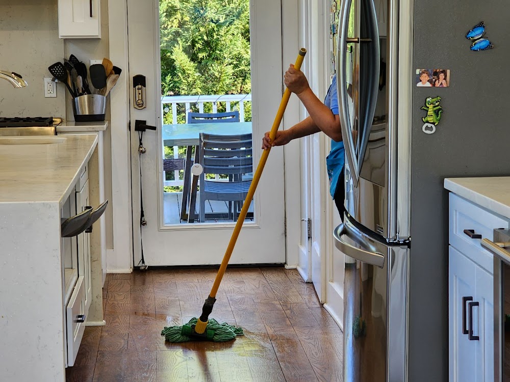 Rios Cleaning Services LLC