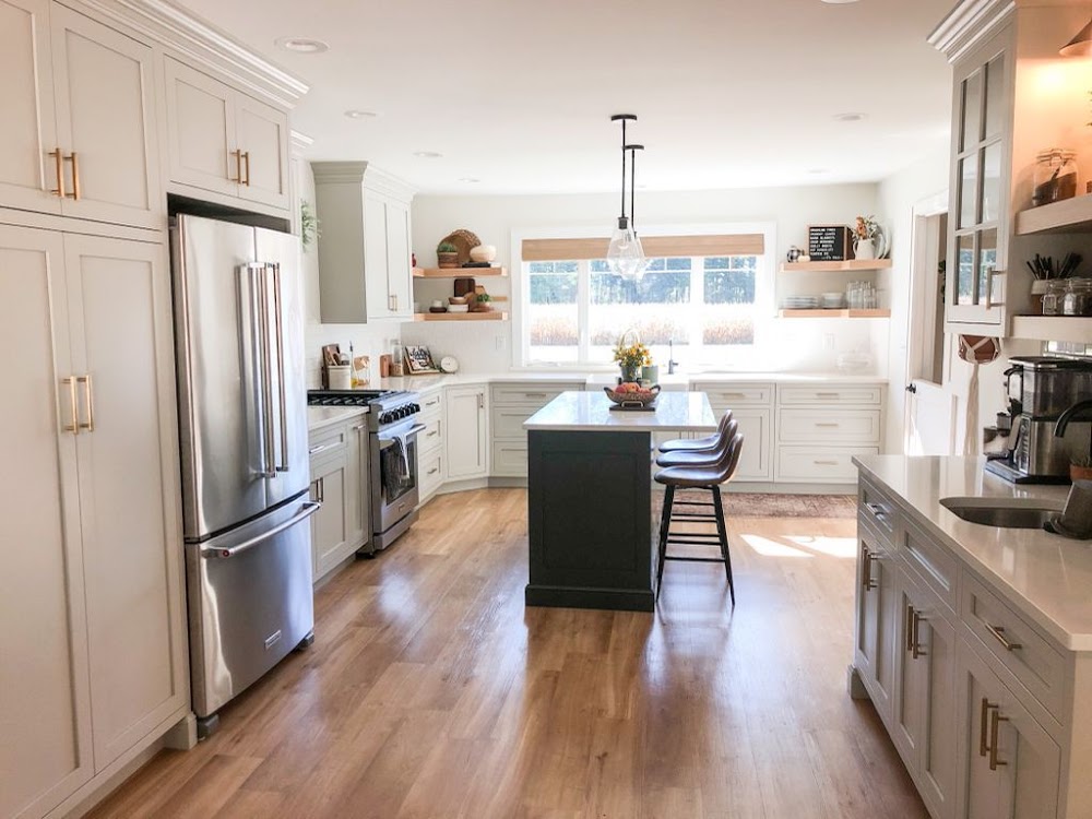 Stoltzfus Cabinet & Design