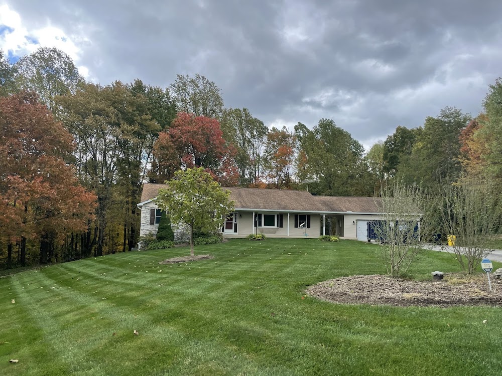 Straight Line Lawn Care