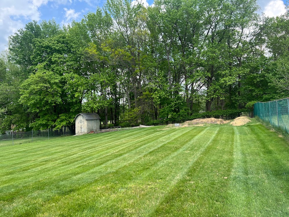 TEASLEY’S LAWNCARE & SERVICES