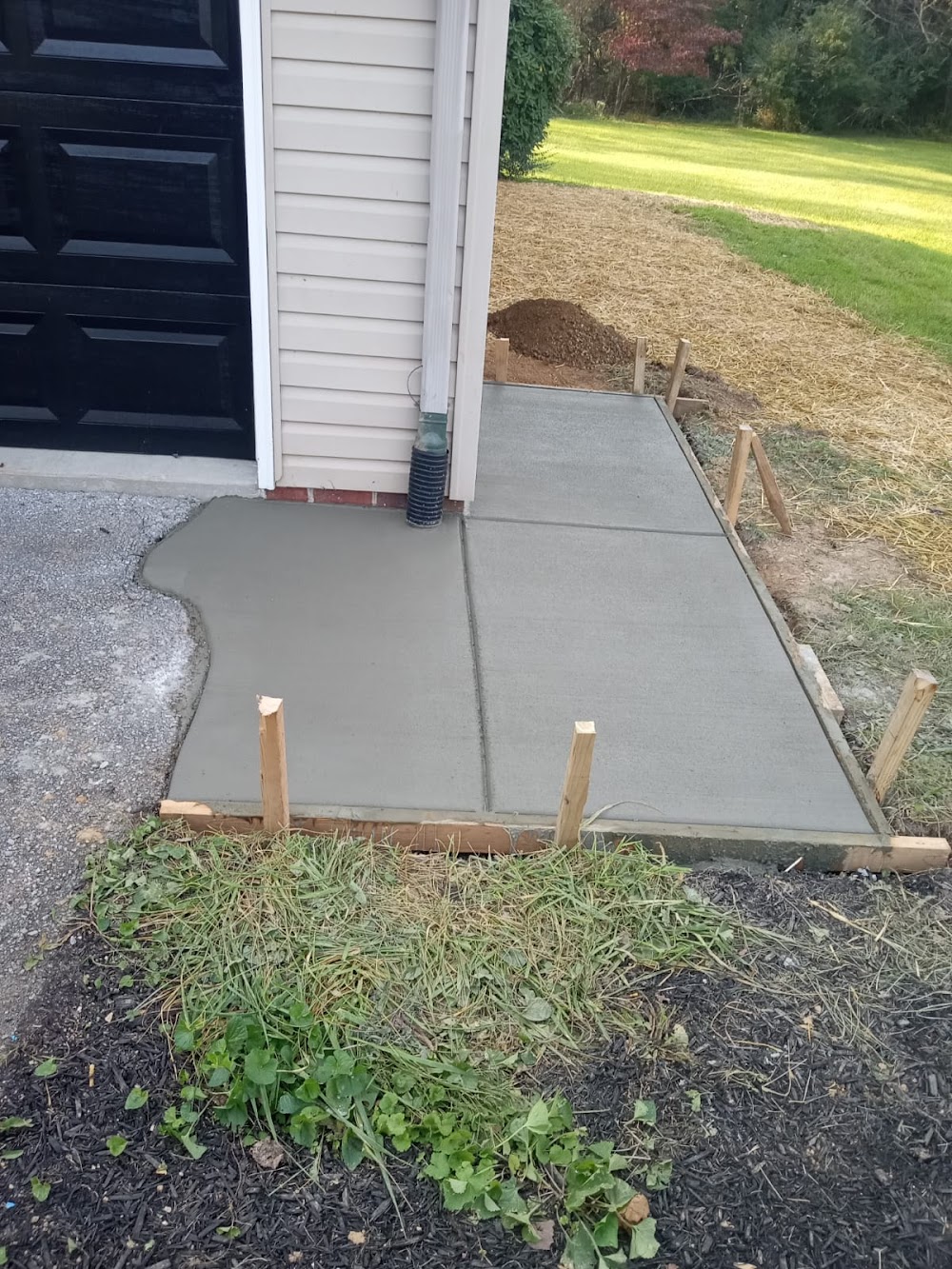 Wes landscaping LLC